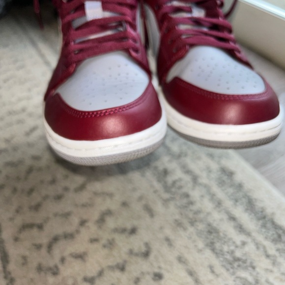 Air Jordan 1 Mid “Light Steel Grey/Maroon” (Men’s Size 11) - Picture 11 of 11